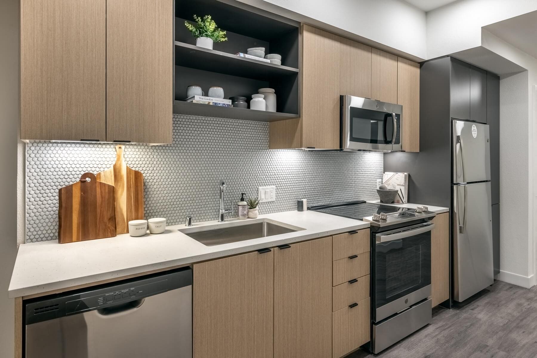 1 Bedroom Model Kitchen - Coen & Columbia